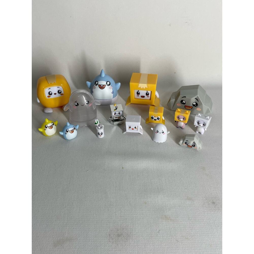 LankyBox Mini Figures Mystery Figs Lot of 15 No doubles Rocky Shark Sticky Ghost